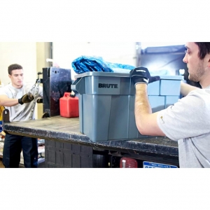 Caja BRUTE Tote con Tapa 20 Galones (75.7 Litros)  FG9S3100GRAY_3